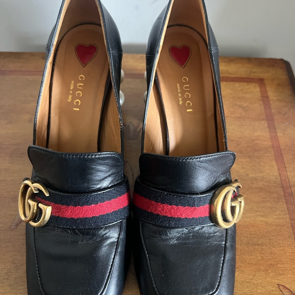 Gucci Black Leather Loafers with Red & Navy Stripe and Gold Hardware